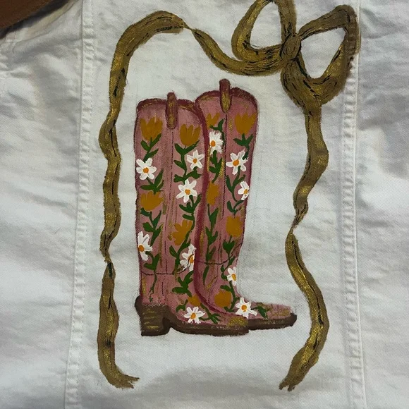 🎀Hand Painted White Denim Jacket with Floral Boot Design - Picture 5 of 13